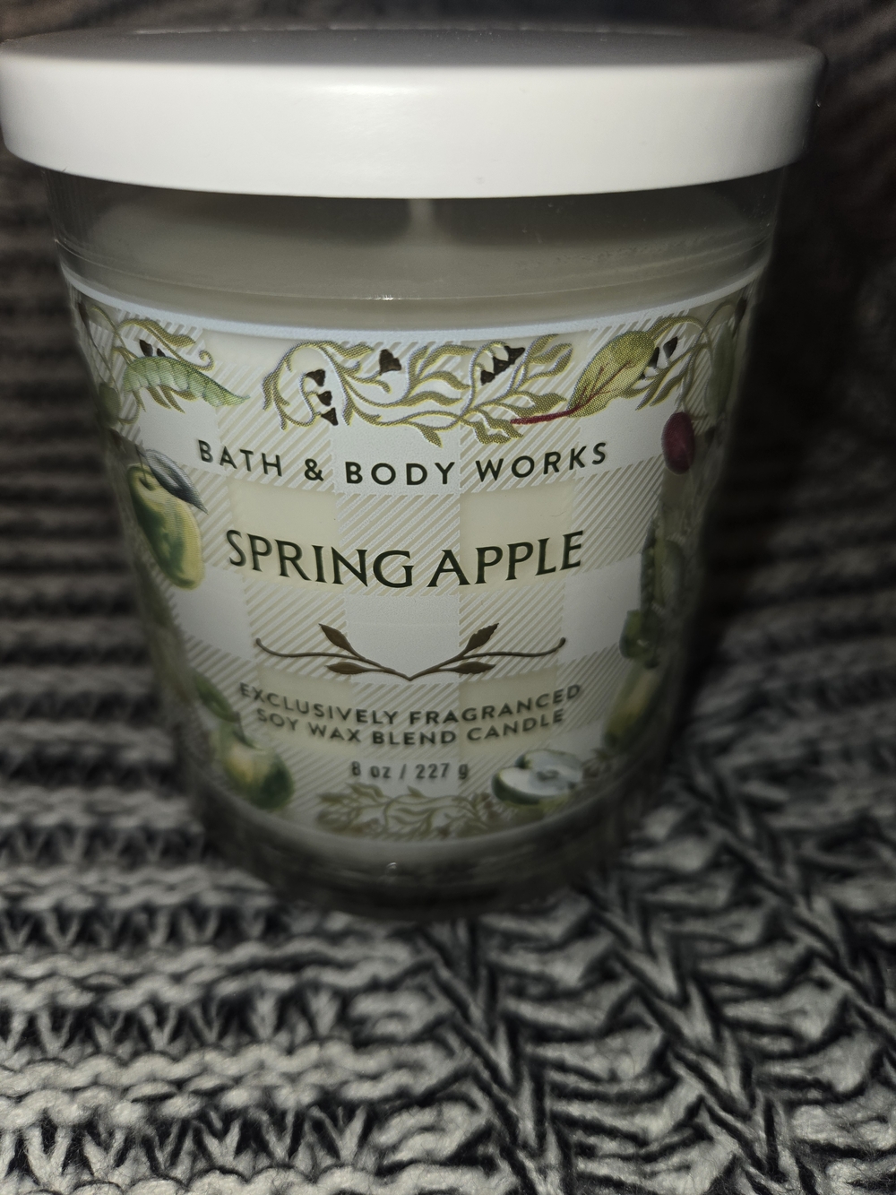 Bath & Body Works Spring Apple Candle - White & Green